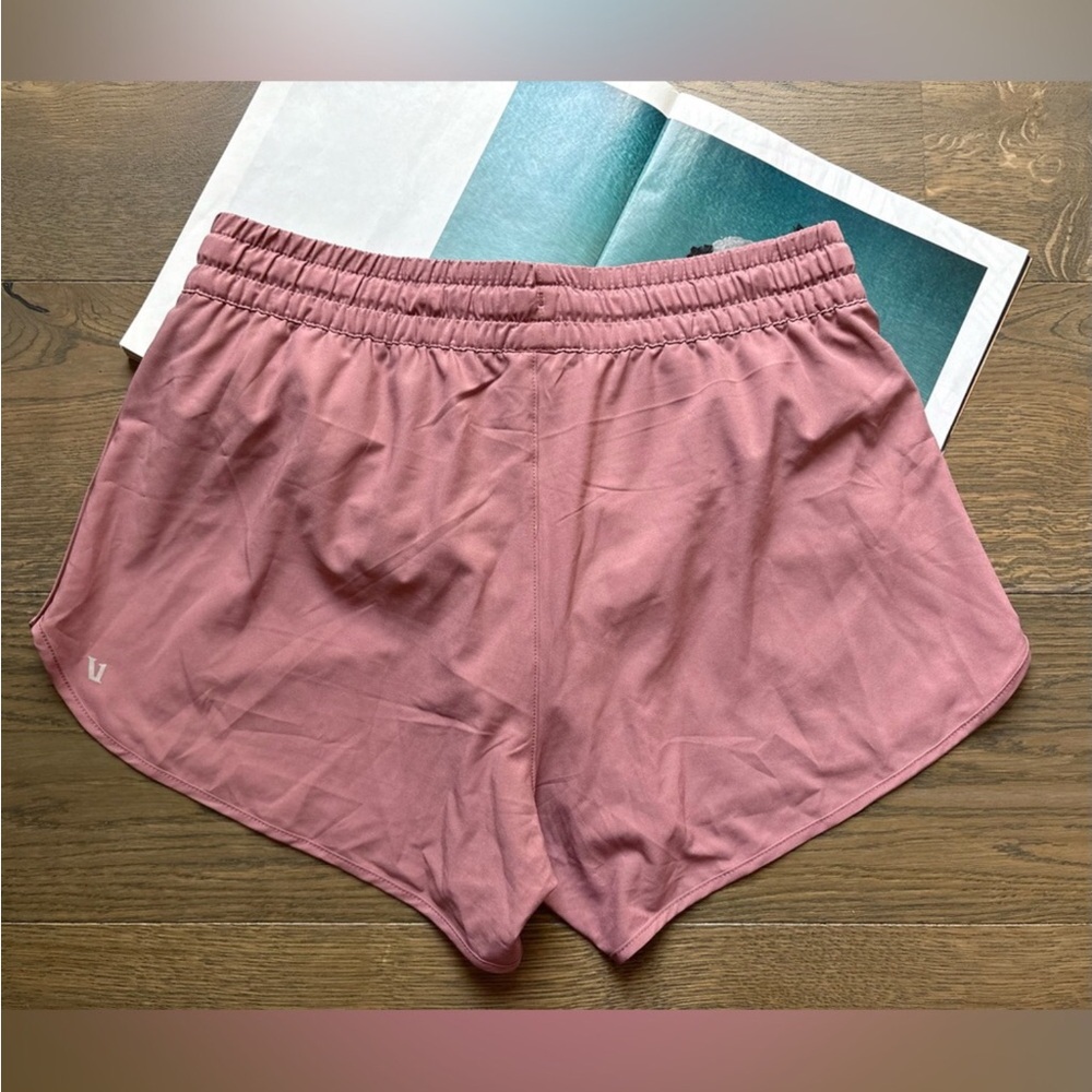 Vuori Clementine 4" Short 2.0 Mauve Pink Women’s Size small Athletic Lined - Picture 4 of 11